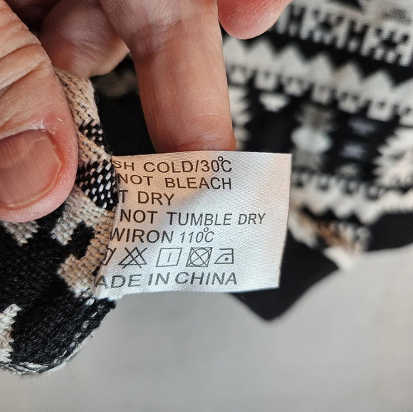 SMYS Womens Hooded Sweatshirt Sz M Aztec Western Rodeo Cowgirl Black & White - Picture 10 of 11